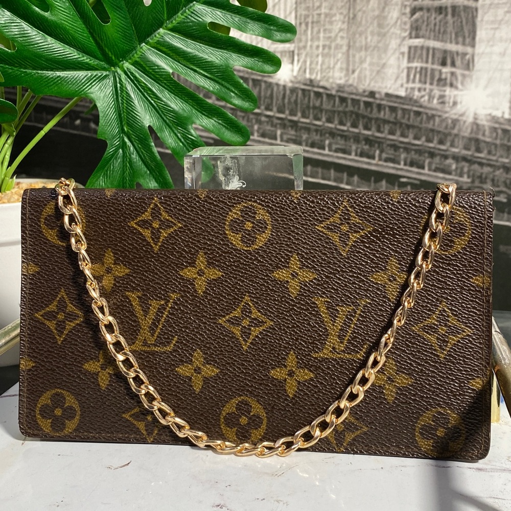 Authentic Louis Vuitton Monogram Checkbook/Phone Long Continental Wallet - Picture 3 of 17